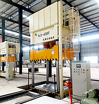 四川達州客戶定制的630噸四柱液壓機介紹技術(shù)參數(shù)電機和價格，由成都正西液壓機供應(yīng)，希望對選購中有所幫助